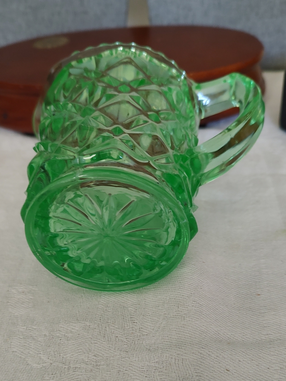 Rare Vintage Uranium cut glass cream pitcher - Picture 4 of 5